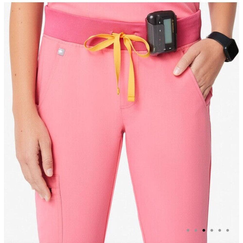 FIGS Catarina One Pocket Top Zamora Jogger Pants Limited Edition Neon Pink XS - Picture 9 of 16